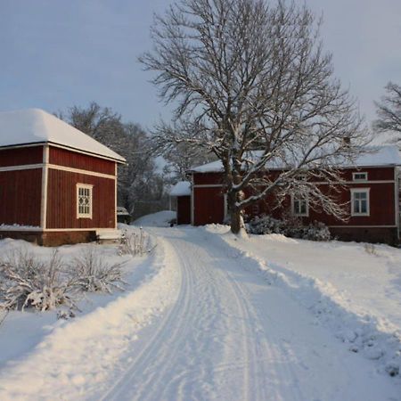 Leipyoelin Tila Bed & Breakfast Pernio Bagian luar foto
